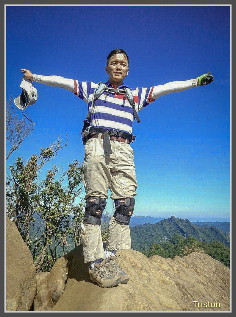 IMG_1313.jpg - 201161113 皇帝殿東西峰