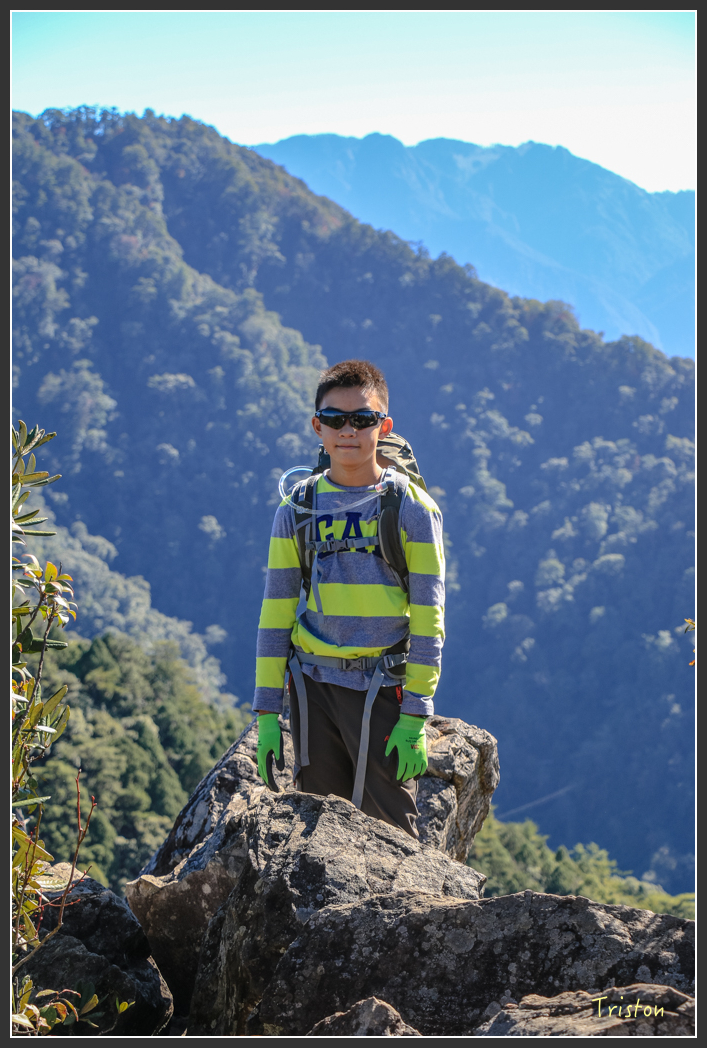 IMG_0539.jpg - 20151219 鳶嘴稍來山、小雪山林道