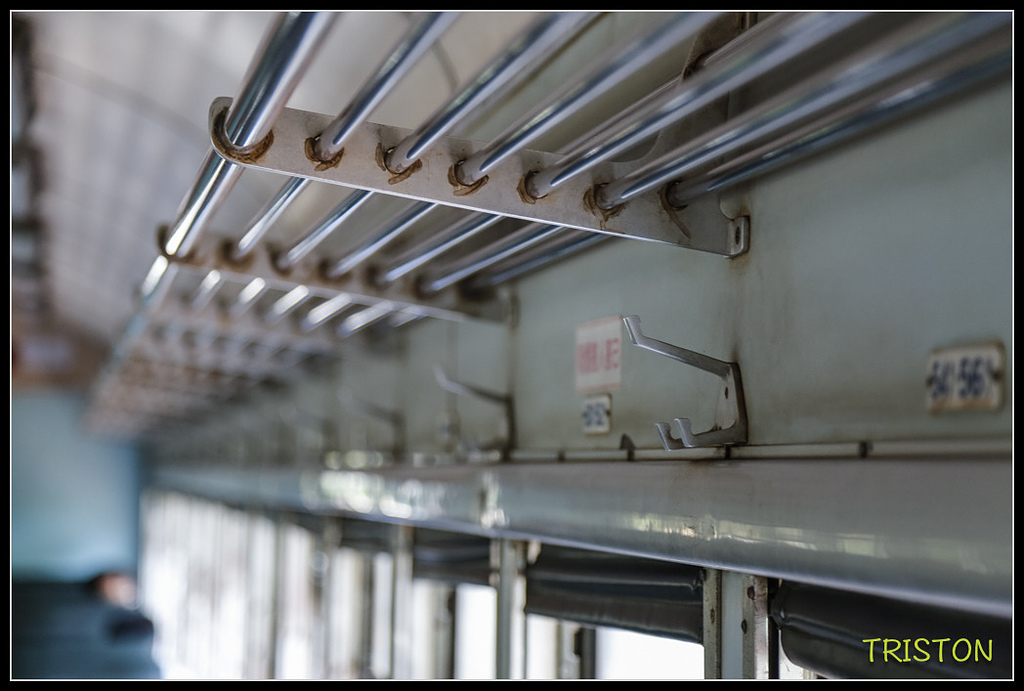 _H1A8449.jpg - 20171004 3671次藍皮普通車+鎮安車站