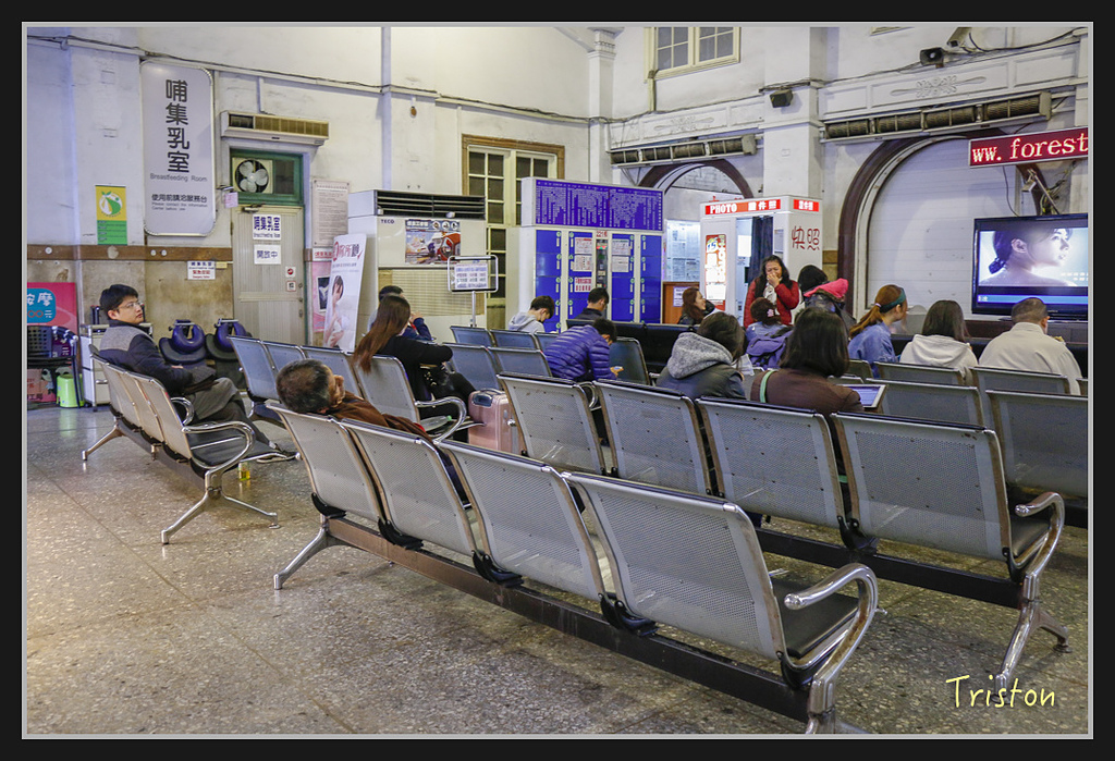_MG_0033.jpg - 20170219 台南火車站的通勤