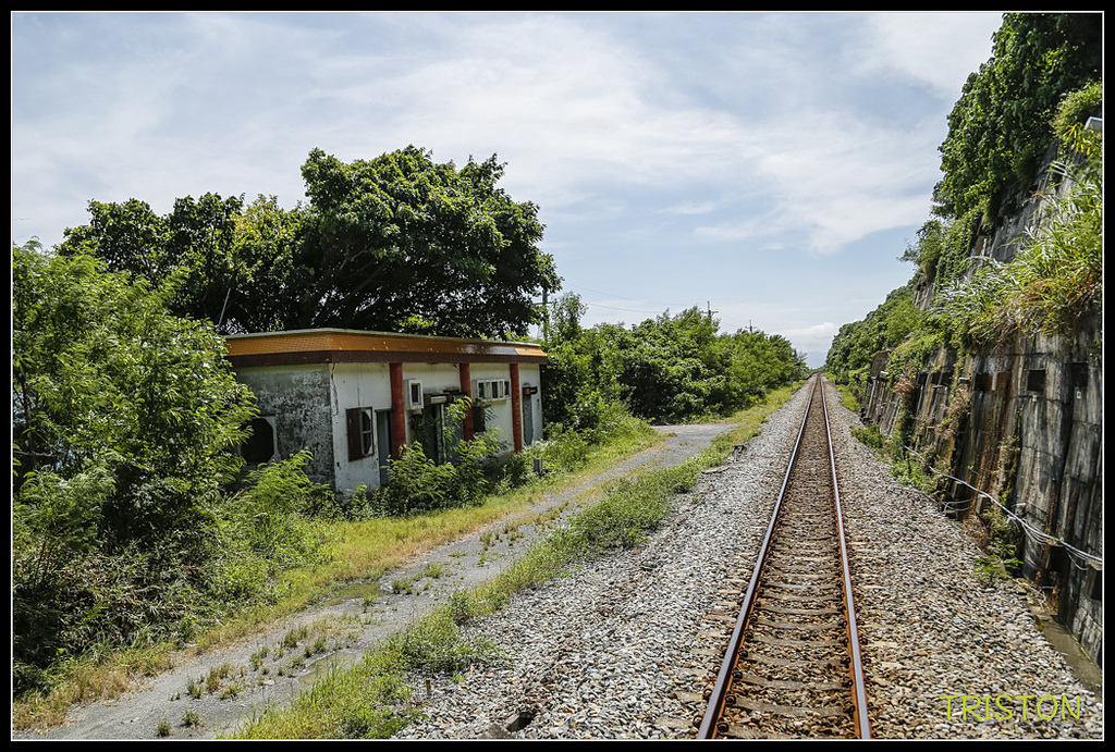 _H1A8339.jpg - 20171004 3671次藍皮普通車+鎮安車站