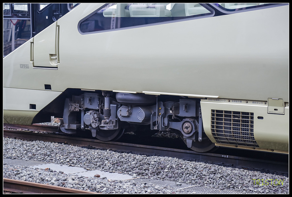 _H1A1106.jpg - 20171103 日本只見線、會津若松五色沼、昭和記念公園賞紅葉