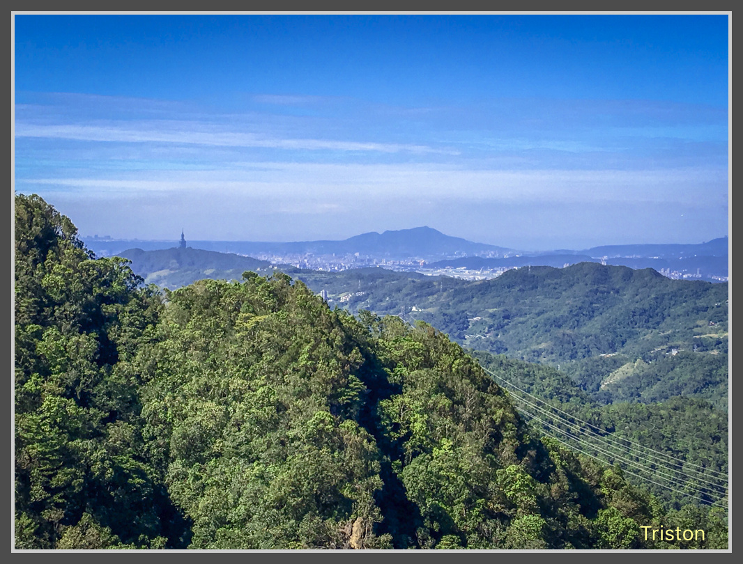 IMG_3345.jpg - 201161113 皇帝殿東西峰