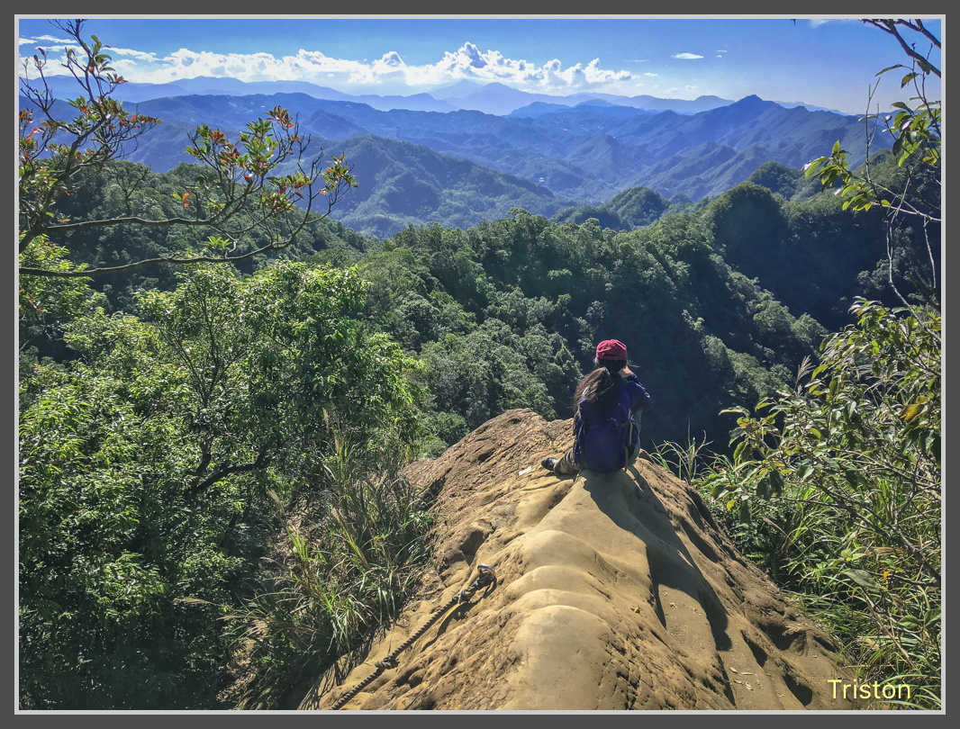 IMG_9623.jpg - 201161113 皇帝殿東西峰