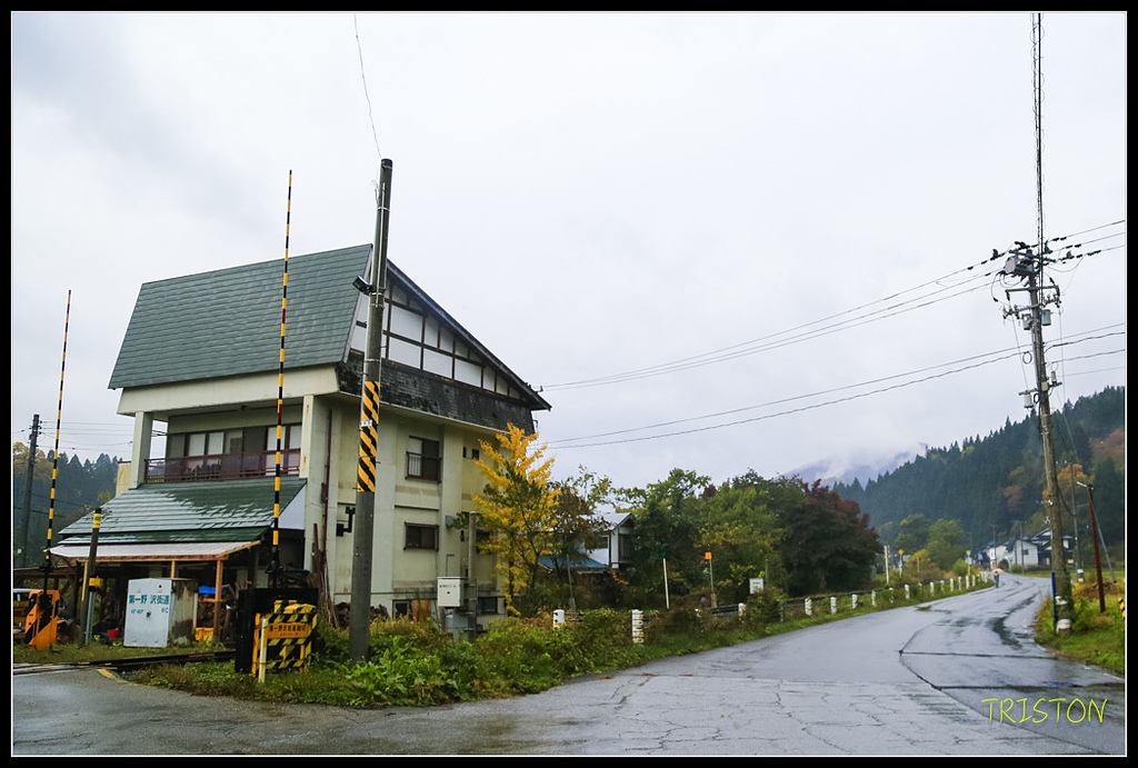_H1A0370.jpg - 20171103 日本只見線、會津若松五色沼、昭和記念公園賞紅葉