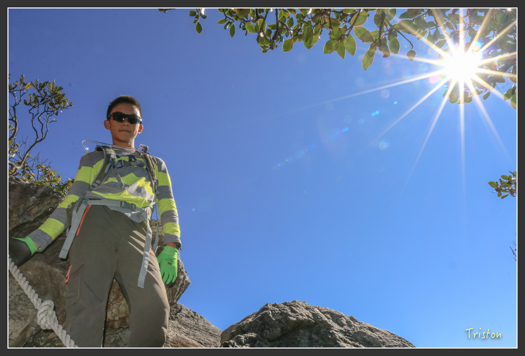 IMG_0485.jpg - 20151219 鳶嘴稍來山、小雪山林道