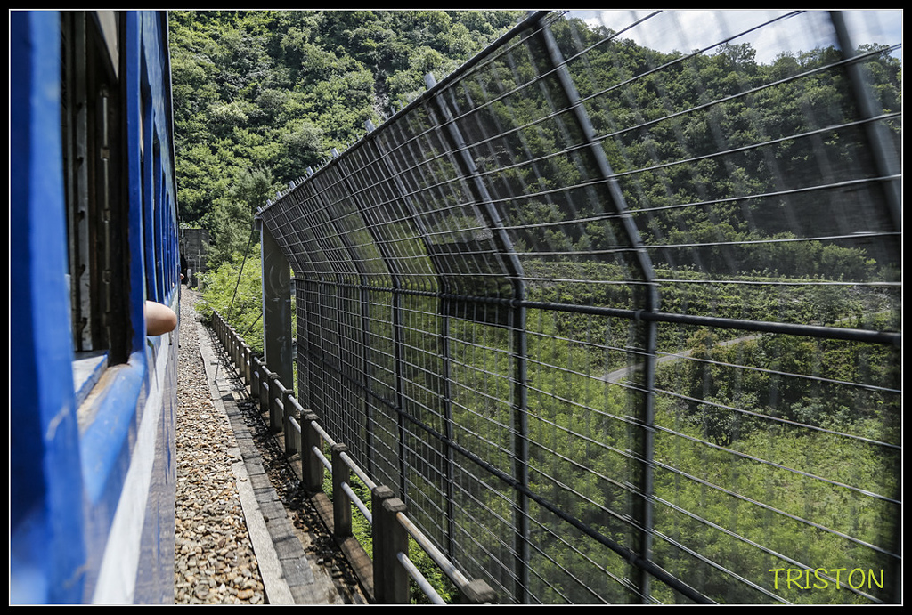 _H1A8199.jpg - 20171004 3671次藍皮普通車+鎮安車站