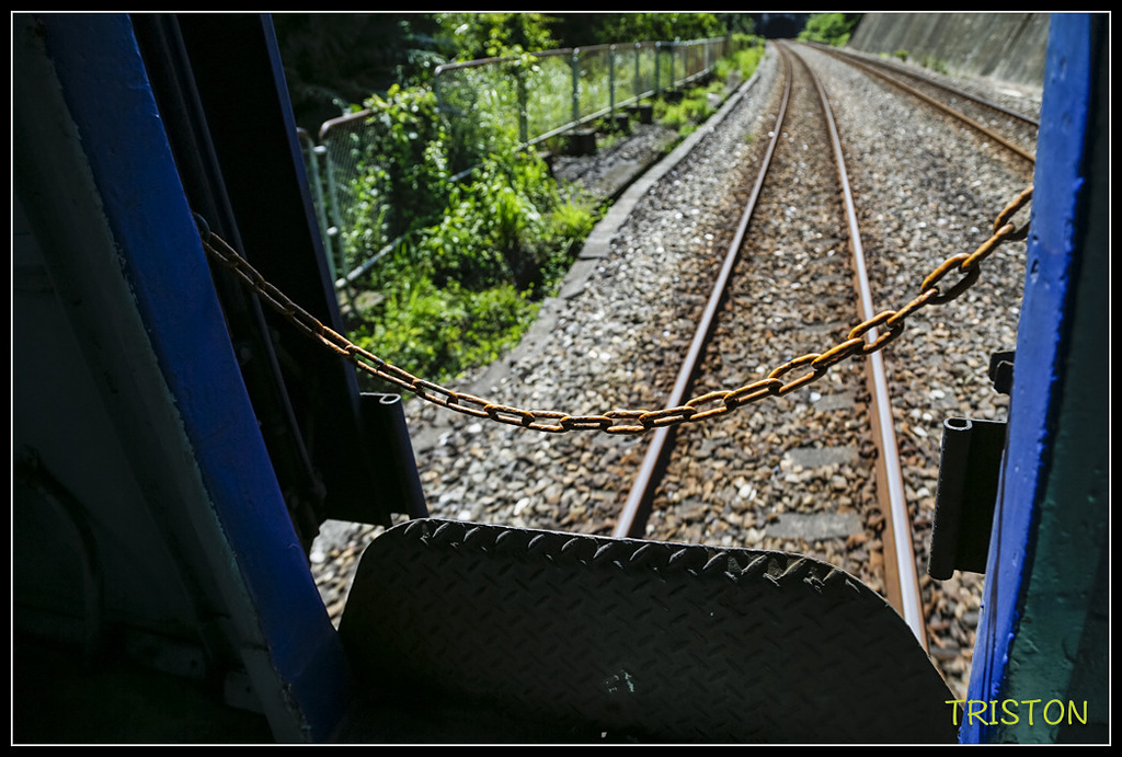 _H1A8244.jpg - 20171004 3671次藍皮普通車+鎮安車站