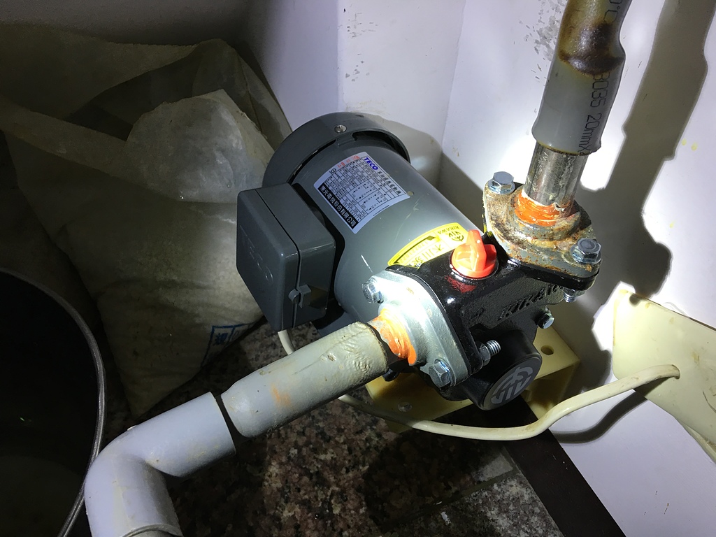 IMG_3208.JPG - 20170512 DIY 更換抽水馬達