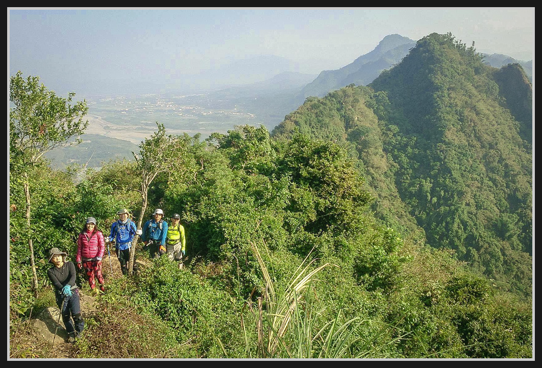 15555443_627379357468620_1684734174_o.jpg - 201161217 旗靈縱走