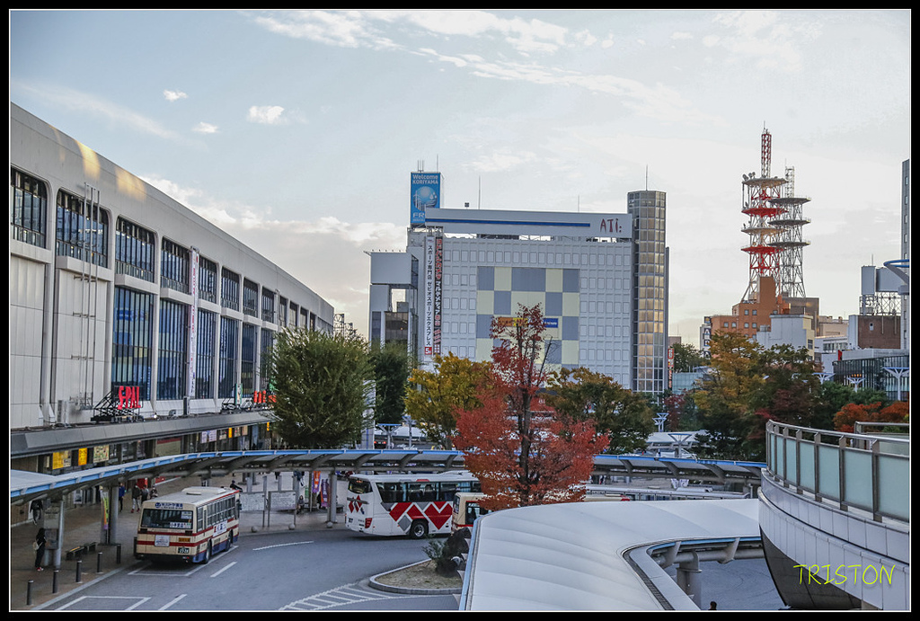 _H1A0123.jpg - 20171103 日本只見線、會津若松五色沼、昭和記念公園賞紅葉