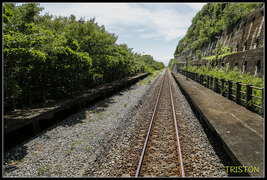 _H1A8344.jpg - 20171004 3671次藍皮普通車+鎮安車站