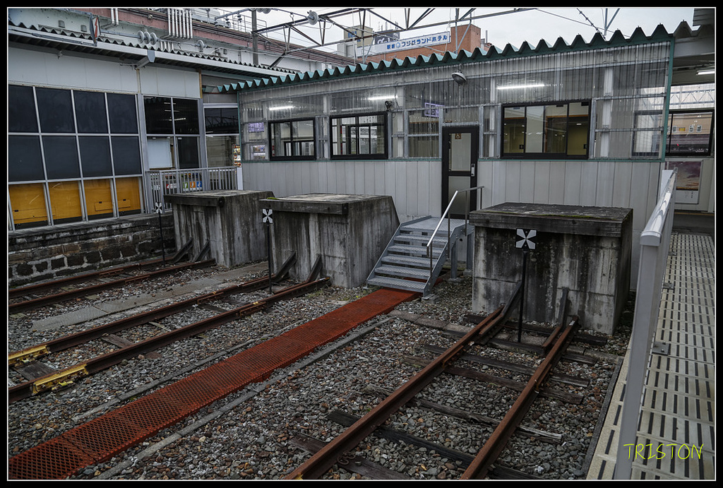 _H1A1094.jpg - 20171103 日本只見線、會津若松五色沼、昭和記念公園賞紅葉