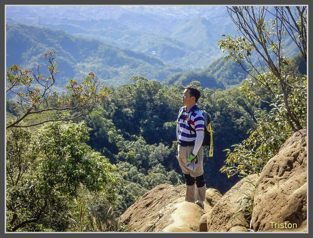 IMG_1310.jpg - 201161113 皇帝殿東西峰