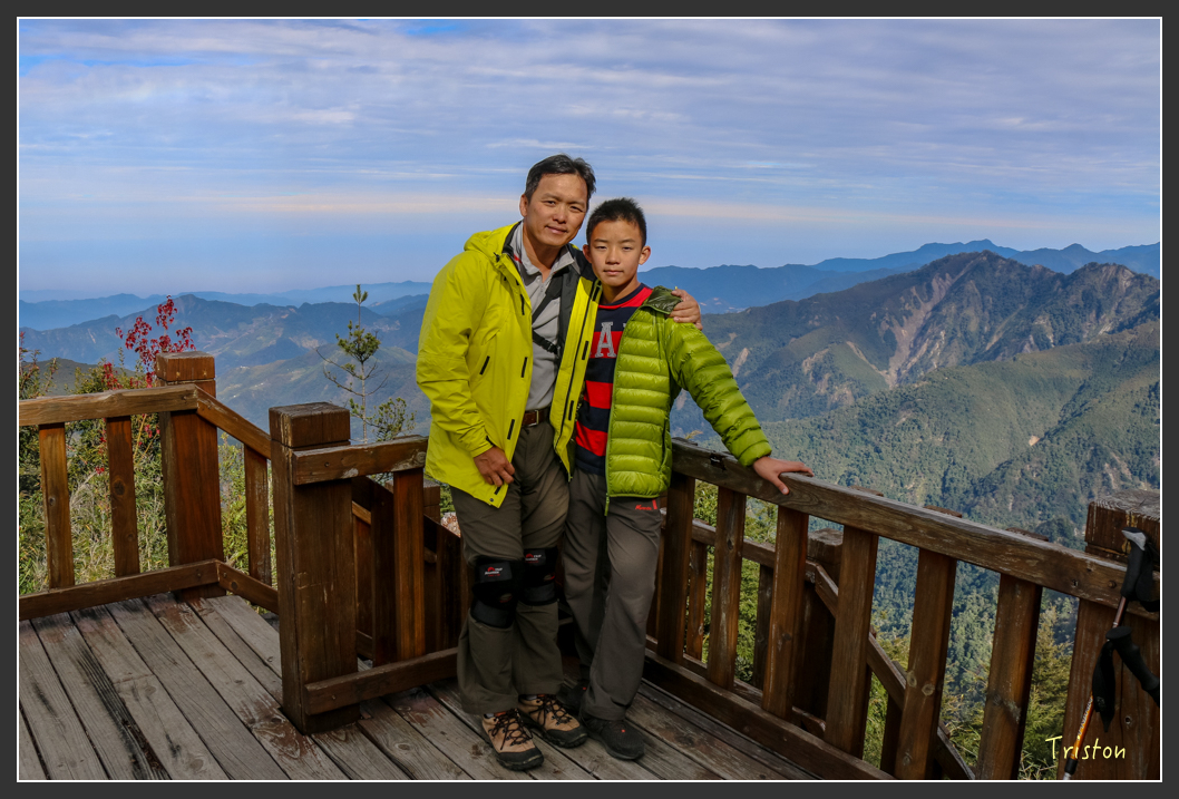 IMG_1084.jpg - 20151219 鳶嘴稍來山、小雪山林道