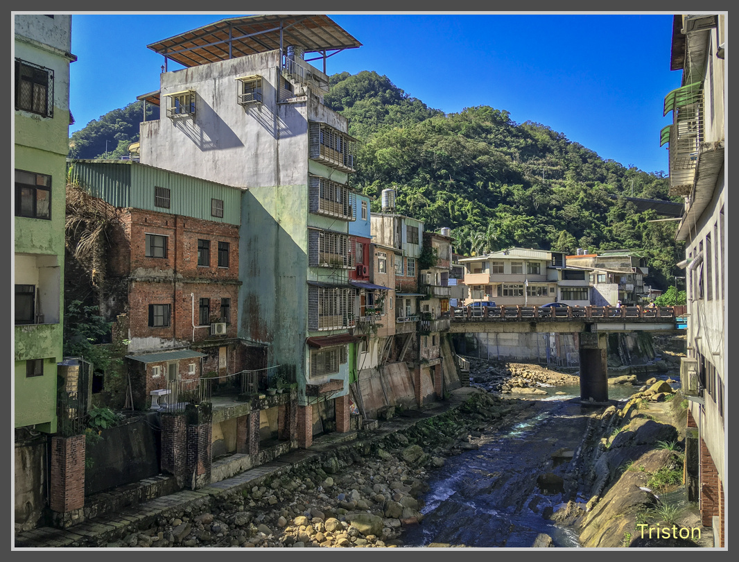 IMG_6068.jpg - 201161113 皇帝殿東西峰