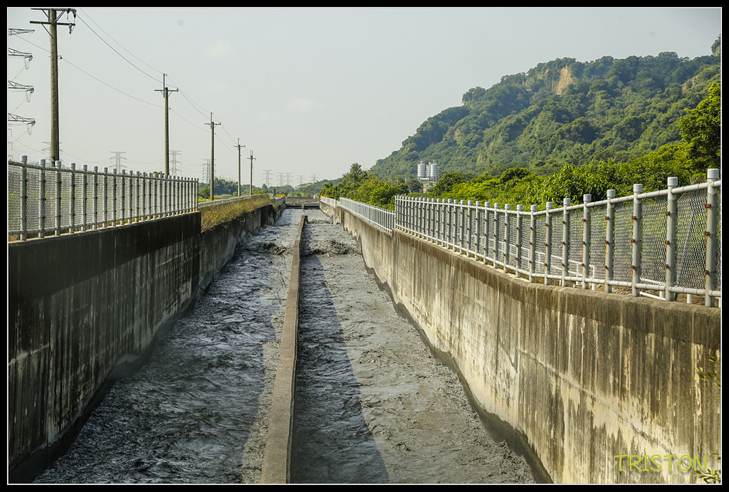 00049.jpg - 20171018A 集集線源泉站東拍小黃山